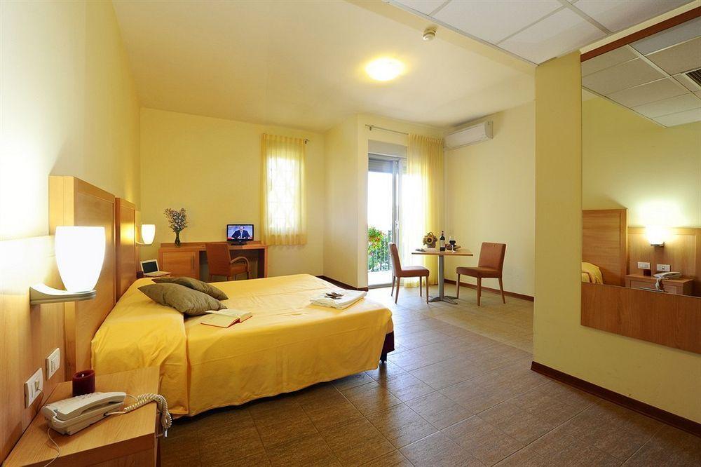 Hotel Foresteria Вольтерра Екстер'єр фото