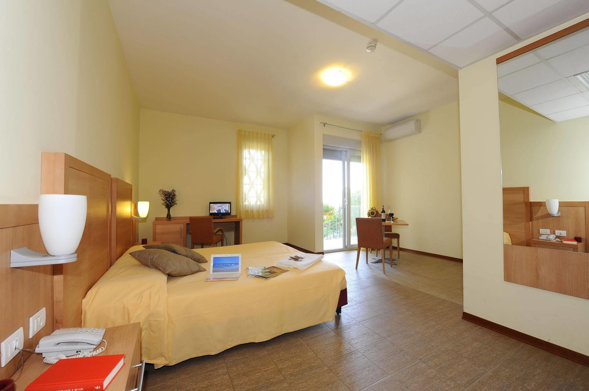 Hotel Foresteria Вольтерра Екстер'єр фото